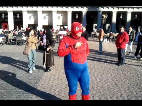 All comments on spiderman gordo plaza mayor madrid - YouTube