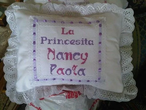 Almohada en Punto de Cruz | Lencería de Bebe en Punto de Cruz y ...