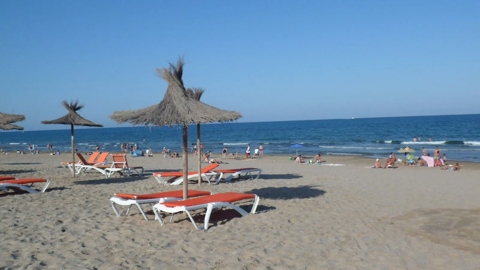 Alquilar Apartamento en la Playa: Primer baño del verano en la ...