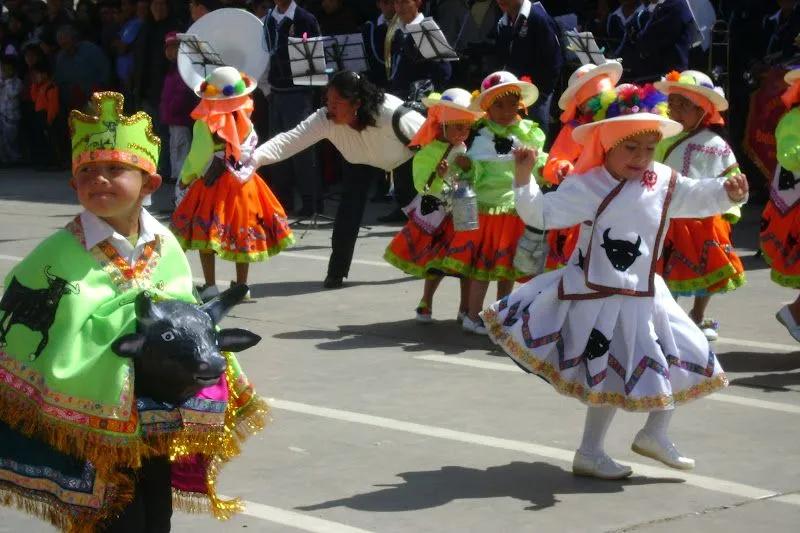 ALTA GRACIA CON LA FE Y LA VERDAD: NIÑOS HUAMACHUQUINOS SE ...