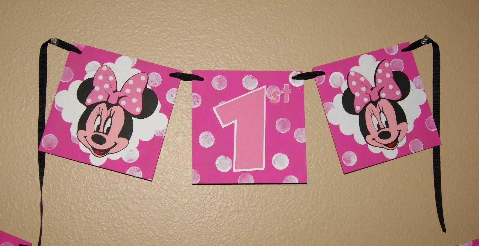 Altered to Perfection: Minnie Mouse 1st Birthday Banner