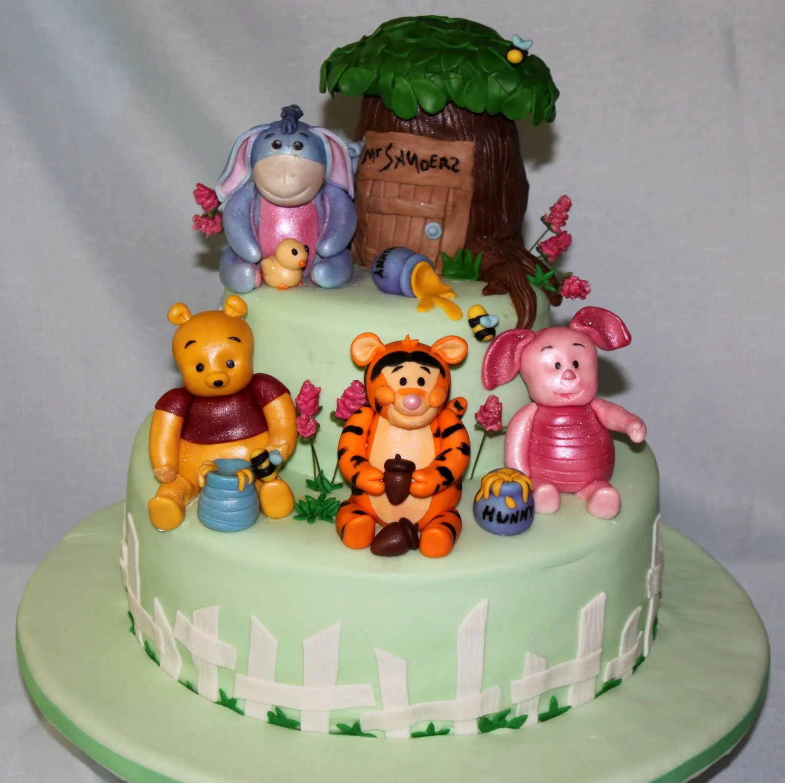 Amazing Grace Cakes: Winnie the Pooh Baby Shower