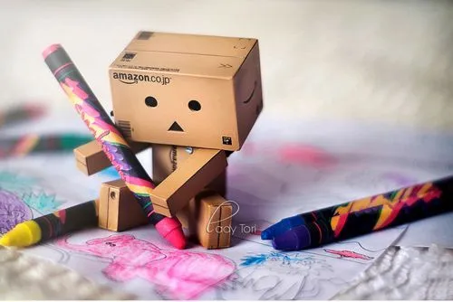 amazon box robot | Wallpapers and Headers | Pinterest