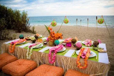 Ambientación ideal para fiesta de 15 al estilo Luau | Chica de 15