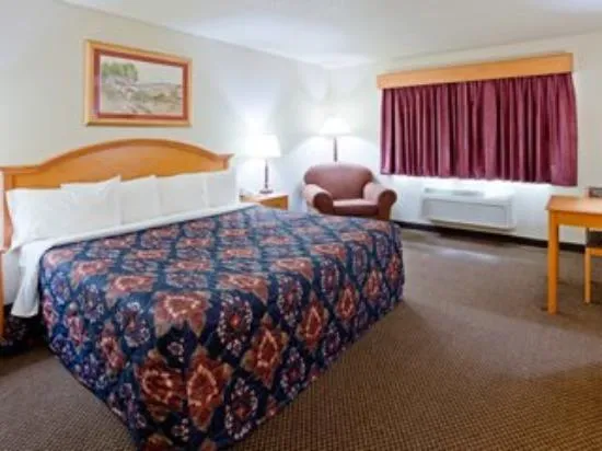 Americ Inn Jackson Whirlpool Suite - Picture of AmericInn Lodge ...