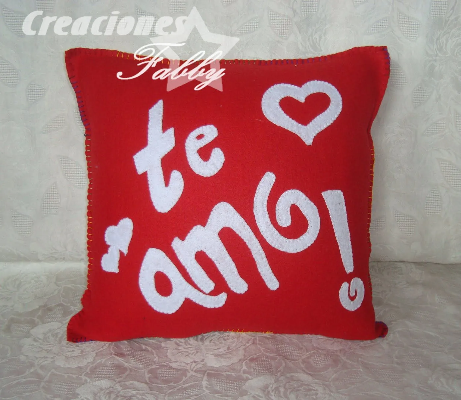 CREACIONES FABBY: DIA DEL AMOR Y LA AMISTAD