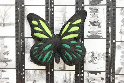 Ananaw shop: Broche de Fieltro Mariposa Verde