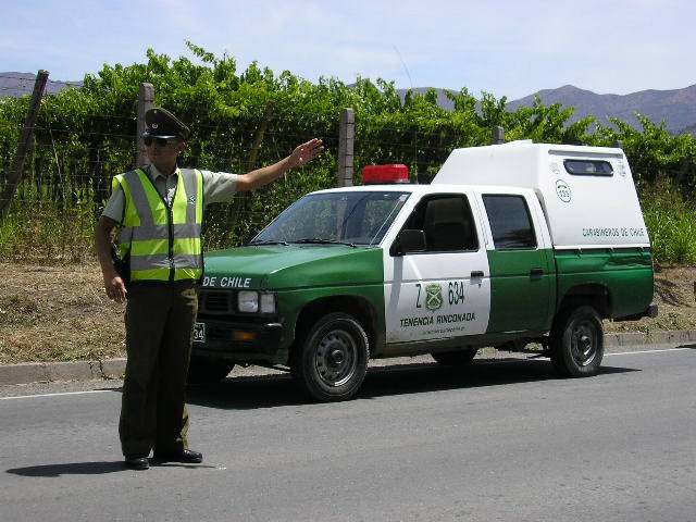 Andes on line | Falta de Carabineros dirigiendo el tránsito afuera ...