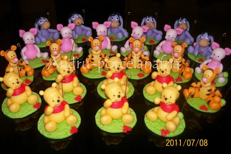 Andru Porcelana Fría: Winnie Pooh Adornos y Souvenirs