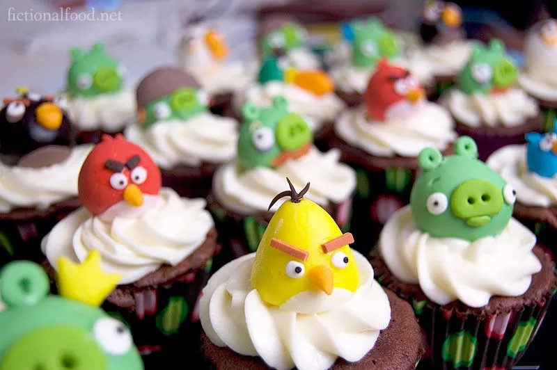 Angry-Birds-Cupcakes1.jpg