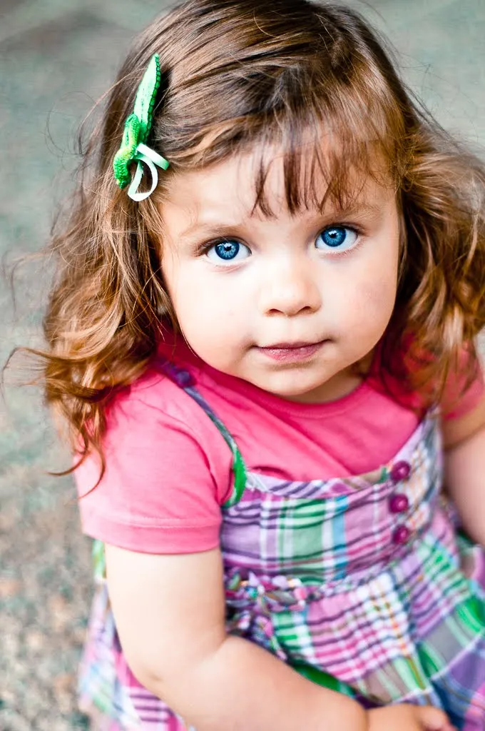 Un año en 365 imágenes: La niña del vestido de cuadros