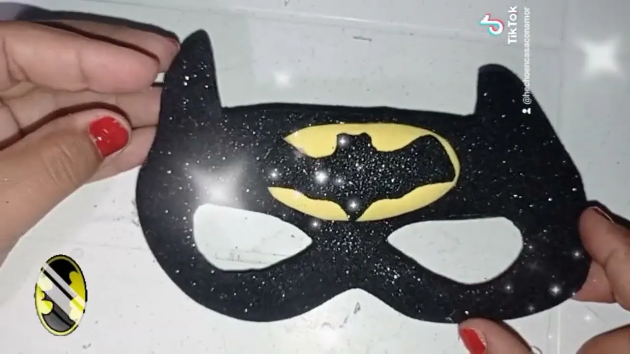 ANTIFAZ DE BATMAN / MASCARA DE BATMAN FACIL Y RAPIDO DE HACER/ MASCARA PARA  NIÑO. - YouTube