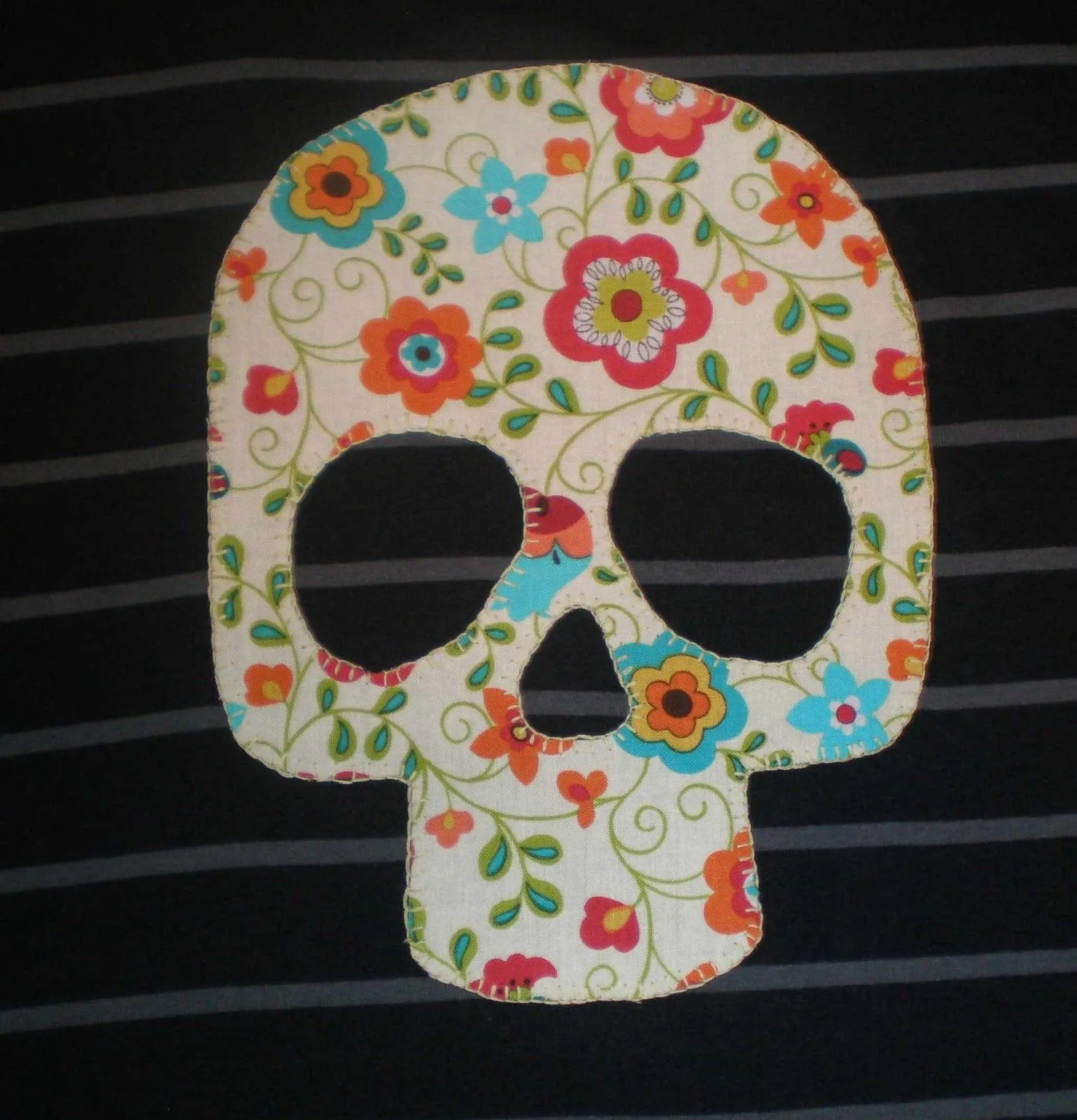 APRENDIENDO DE ESTO: CALAVERA DE FLORES