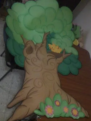 Arbol en fomi - Imagui