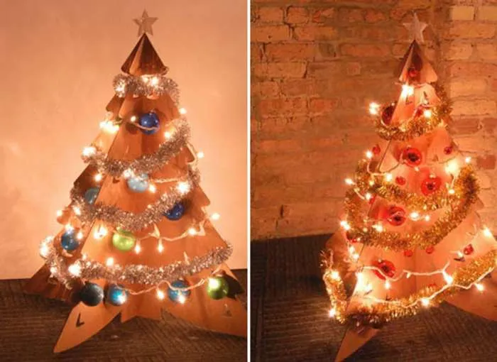 Un Árbol de Navidad de Cartón | Accesorios y Objetos