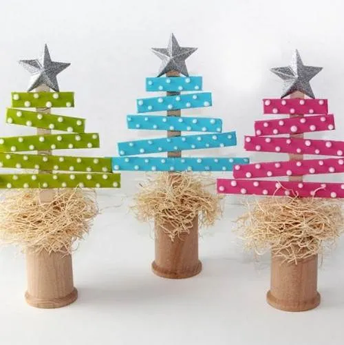 Arbolitos de Navidad de papel