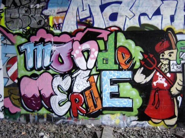 Archive GRAFF DE LA PETITE CEINTURE | PARIS LABEL