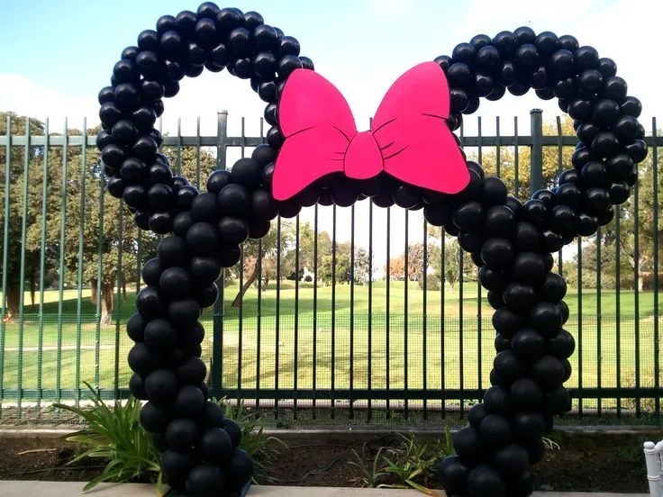 Arcos de globos de Minnie Mouse - Imagui