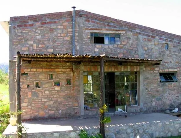 Arquitectura de Casas: Casa de piedra y ladrillos en Córdoba ...