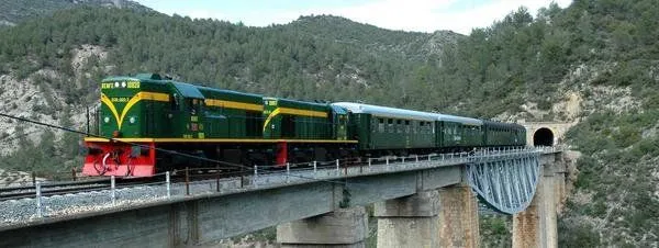 Arranca la temporada turística del Tren dels Llacs entre Lleida y ...