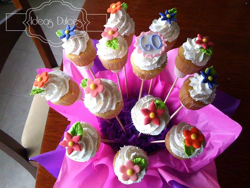 Arreglo de Mini-Cupcakes para Yolanda | Ideas Dulces