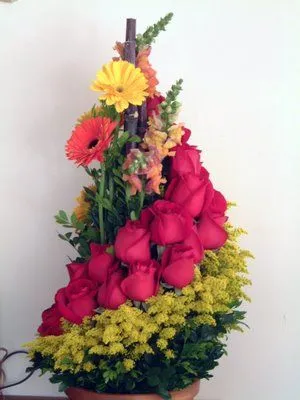 Arreglos florales para 15 años en fotos - Imagui