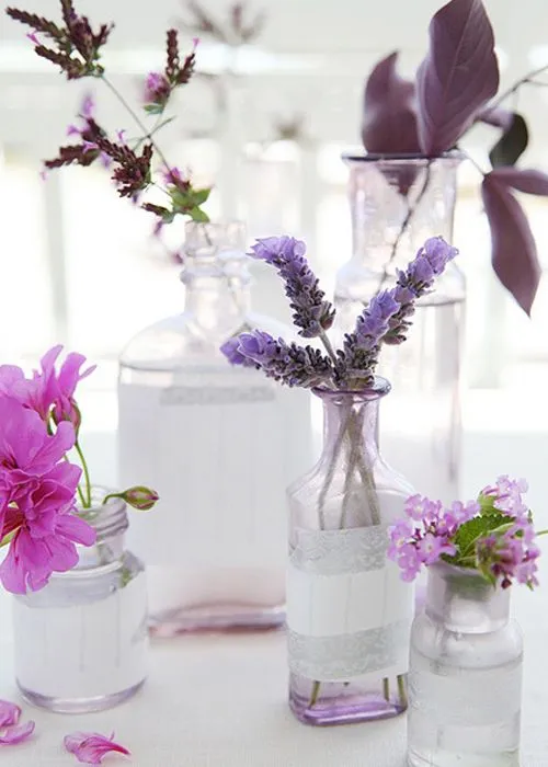 Arreglos florales con botellas recicladas Styling with recycled ...