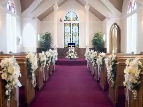 ARREGLOS FLORALES PARA COMUNION - YouTube