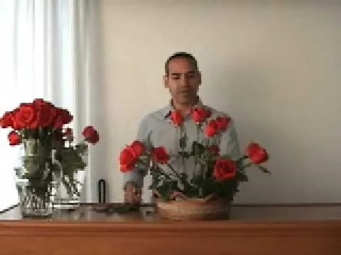 Como hacer un arreglo de flores artificiales - Imagui