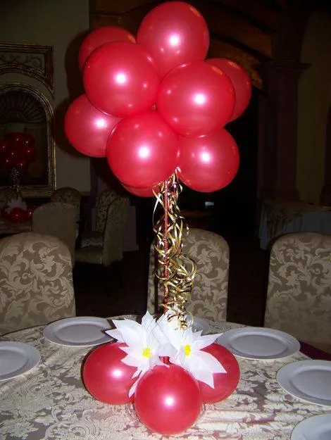 Centros de mesa con globos de matrimonio - Imagui