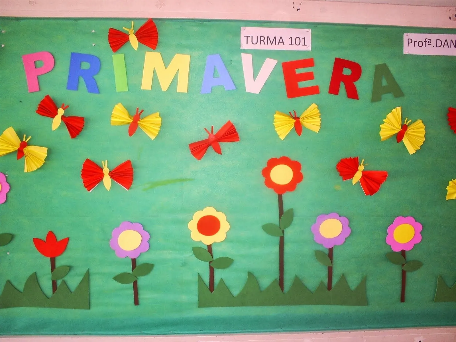 EL ARTE DE EDUCAR: MURALES PARA LA PRIMAVERA