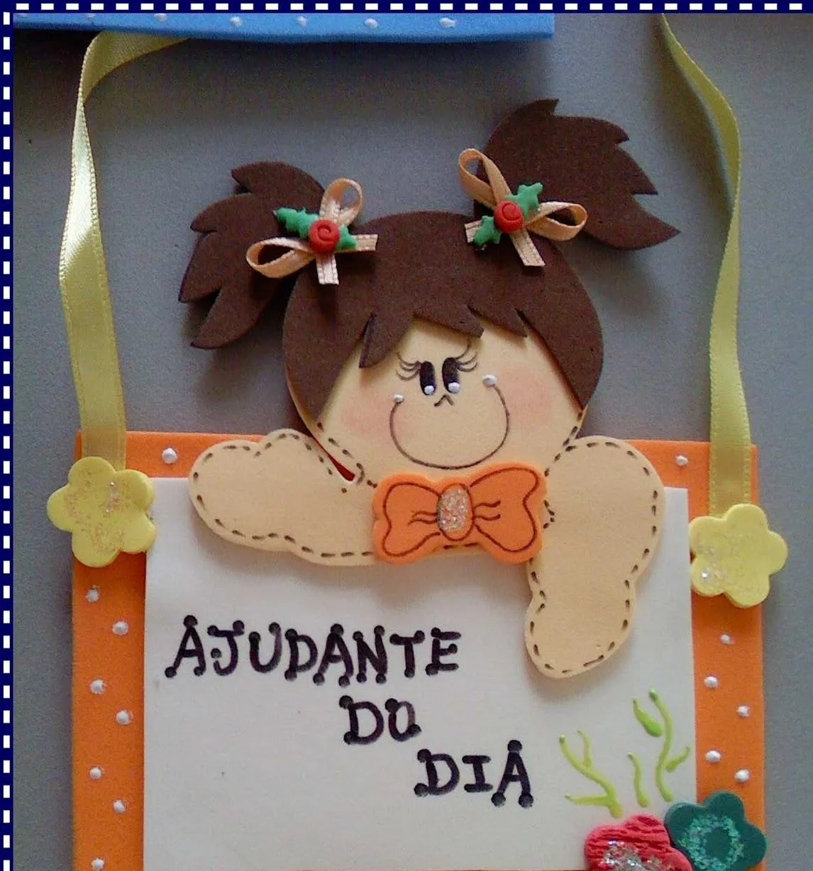 EL ARTE DE EDUCAR: TARJETA "EL AYUDANTE DEL DÍA" EN GOMA EVA