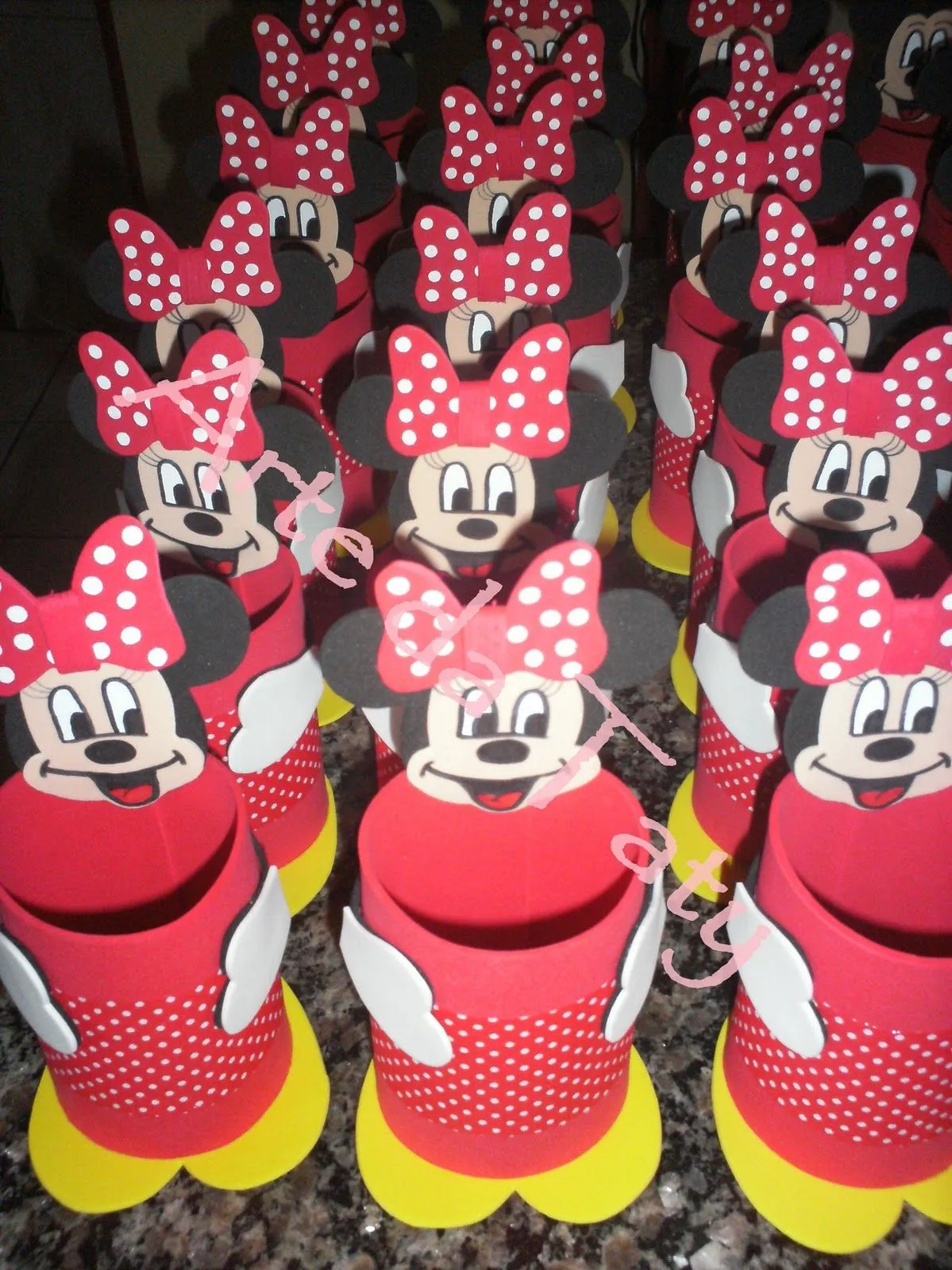 Arte da Taty - Lembrancinhas em Eva & Mdf: Lembrancinhas da Minnie