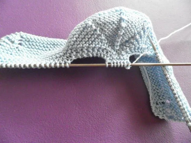 ARTES-ANAS: SANDALIA-ZAPATO DE VERANO BEBÉ A DOS AGUJAS