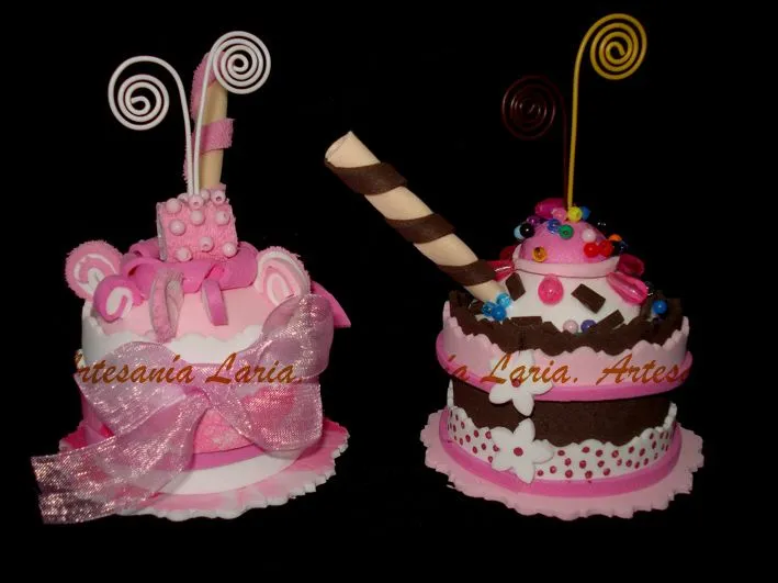 Artesanía Laria: magdalenas cupcakes muffins - goma eva