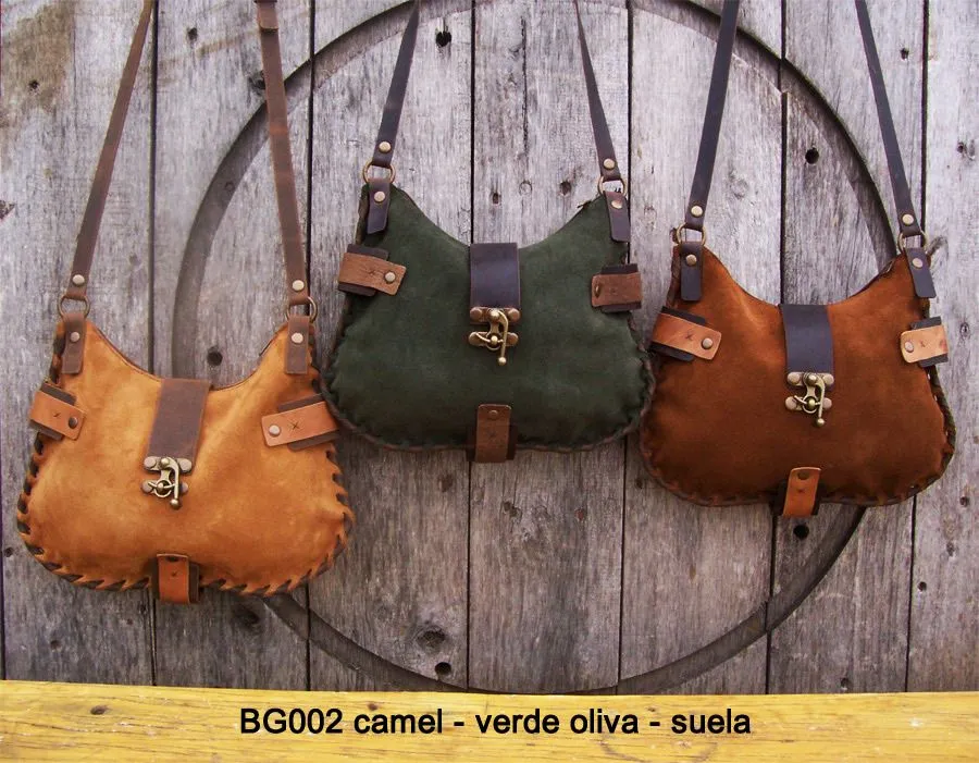 artesanias: Carteras de cuero gamuzado