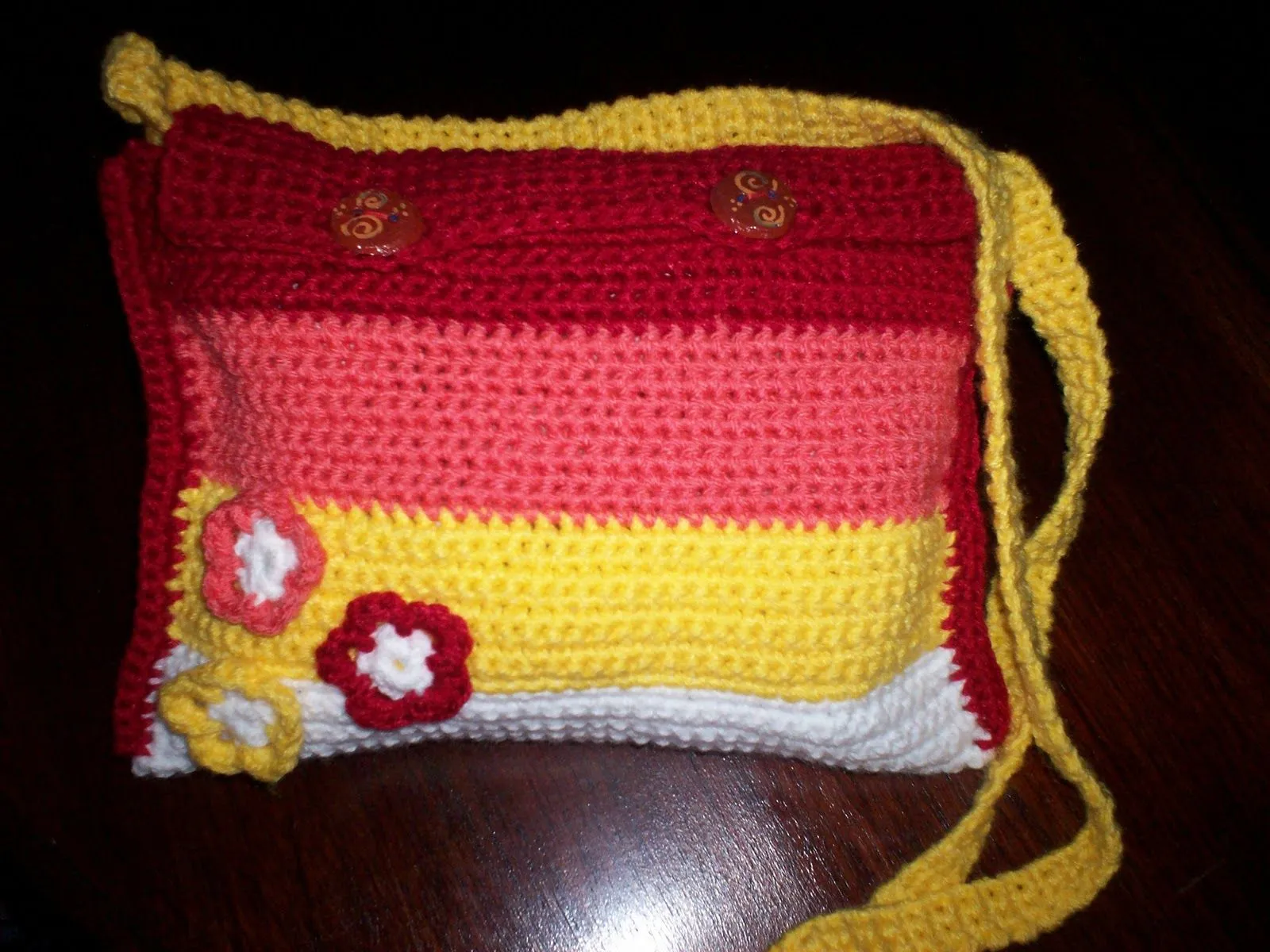 ARTESANIAS y MAS...: Carteras en crochet