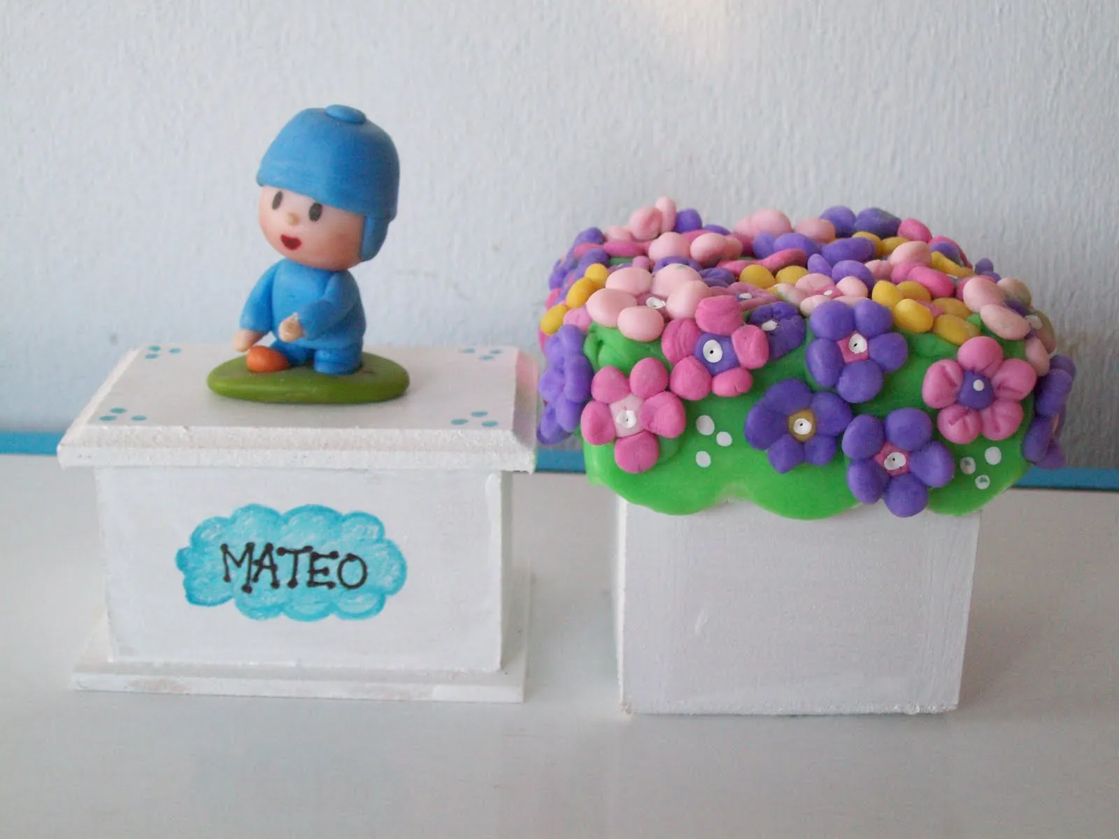 Artesanías en Porcelana fría ChulitaMora: Souvenirs cajita Pocoyo ...