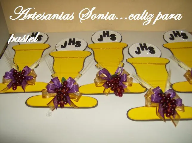 Artesanias Sonia: Centro de mesa para primera Comunión