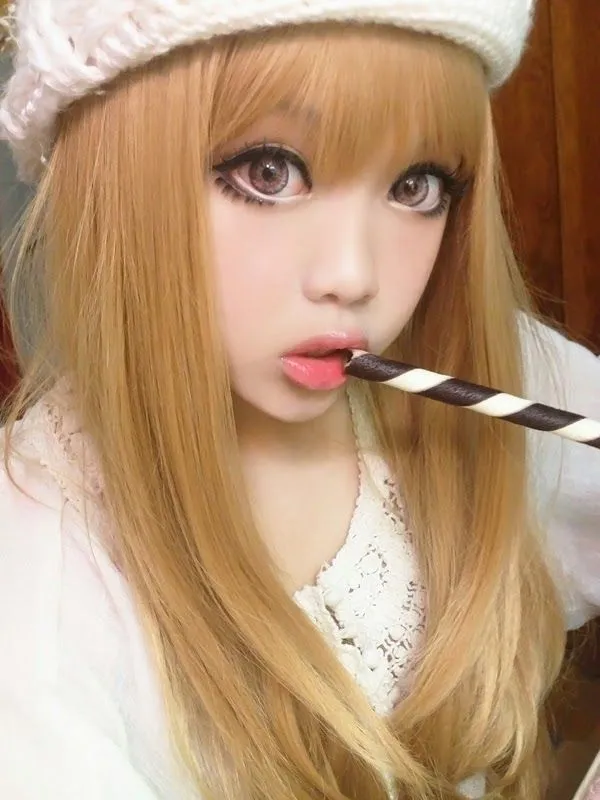 Asiamanía ♥ ♥ ♥: Cómo hacerte tú misma un maquillaje "Gyaru"