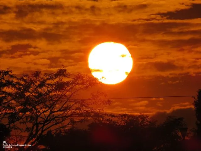 Atardecer, una nube tapa la silueta de Venus. | Flickr - Photo ...