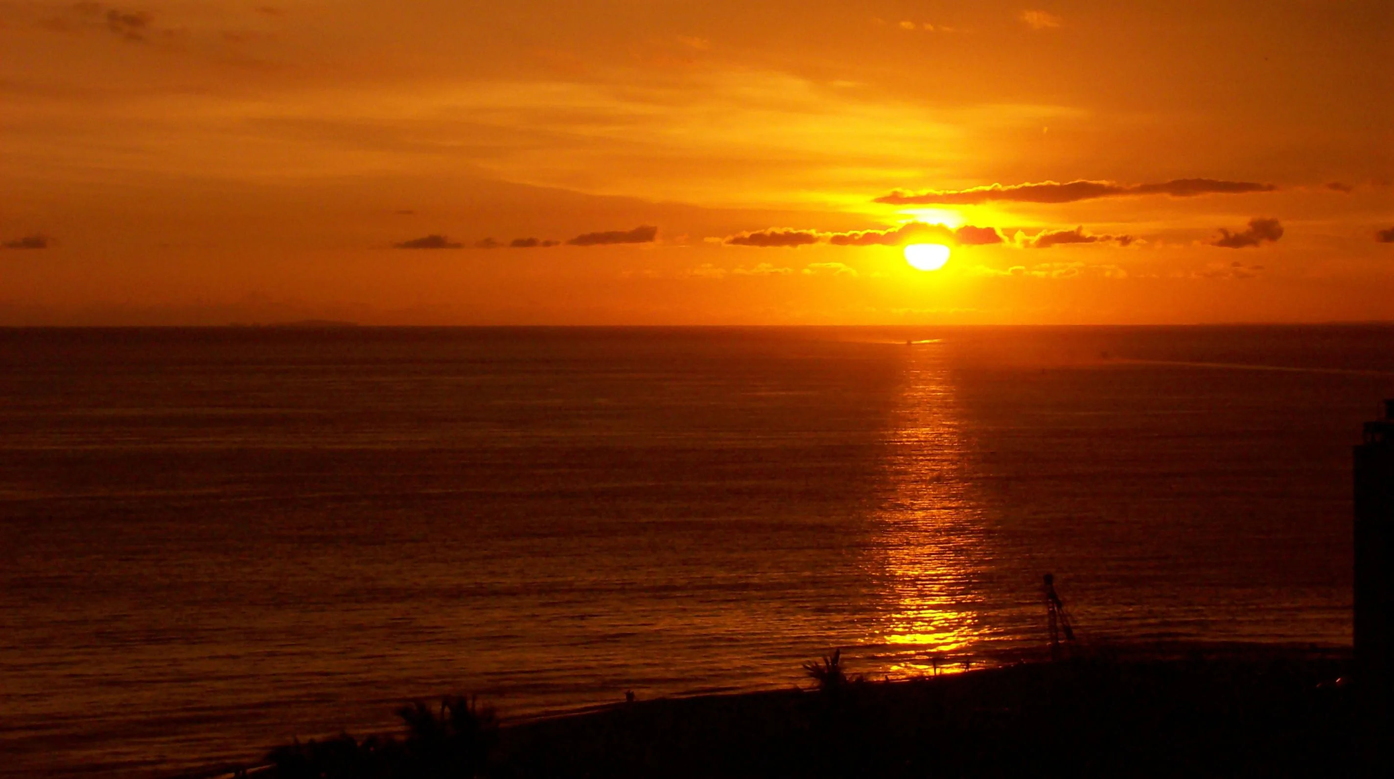 Atardecer en Puerto Vallarta by tamalesyatole on DeviantArt