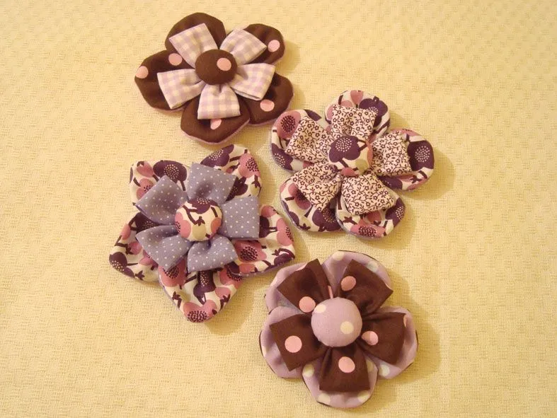 Atelier La Farfalle: Broches de Tecido (novos tamanhos)