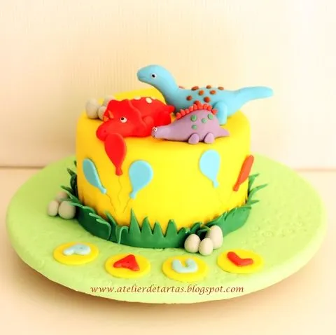 Atelier de Tartas: Tarta Fondant Cumpleaños Dinosaurios