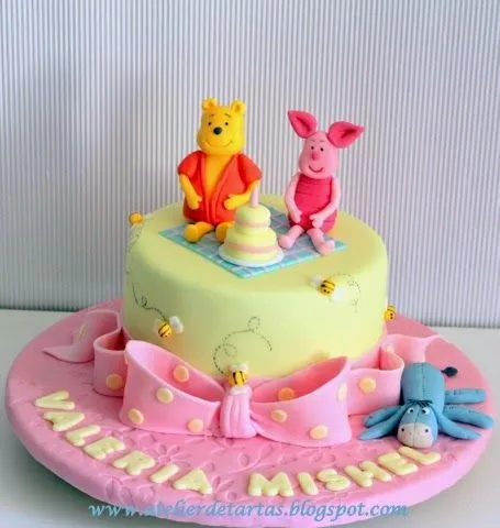 Atelier de Tartas: Tartas Fondant Cumpleaños Winnie the Pooh