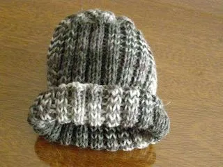 EL ATELIER DEL TEJIDO: Gorro tejido con dos agujas