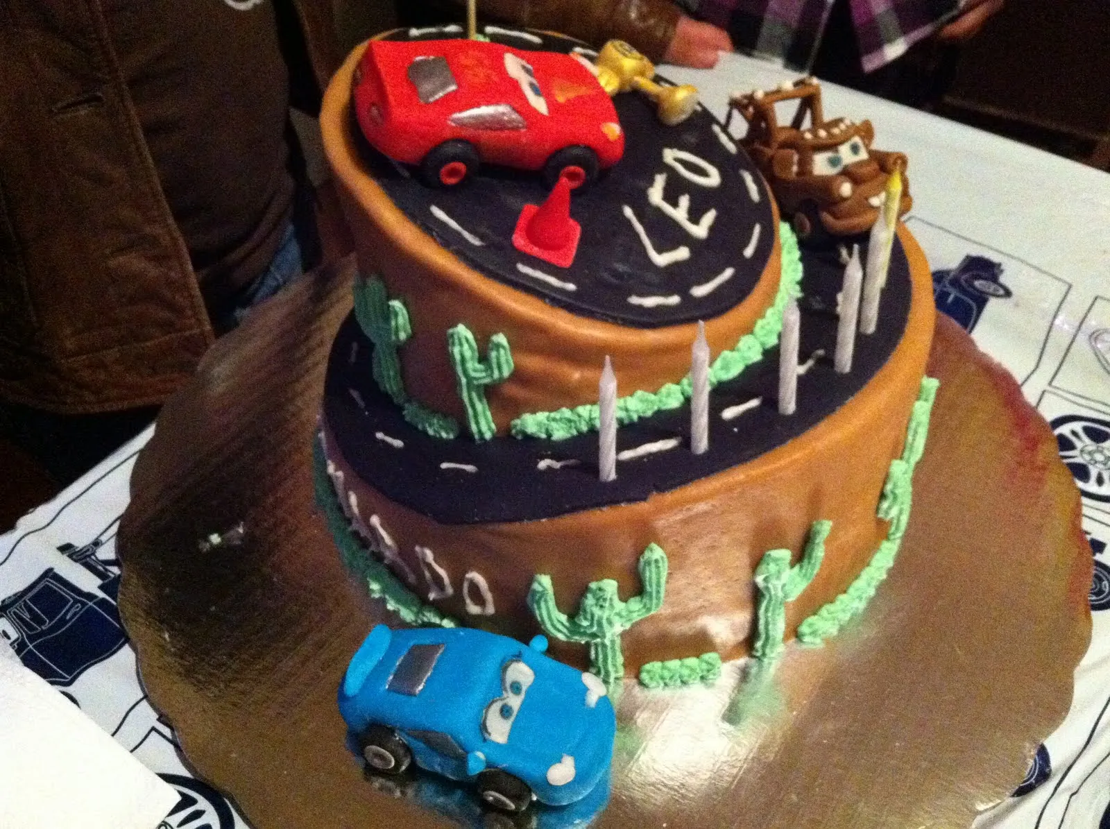 Aurora's Home Cakes: Pastel de Cars