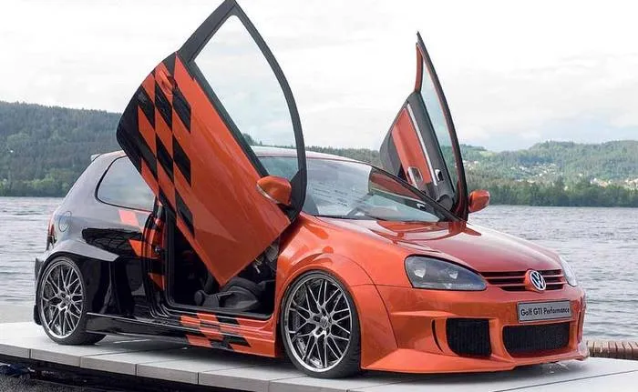 LO MEJOR EN AUTOS MODIFICADOS DEL MUNDO""": agosto 2010