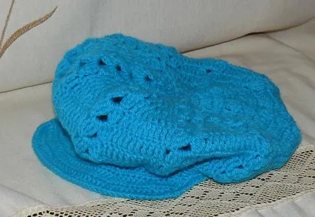 Azuladna: Gorra celeste de crochet