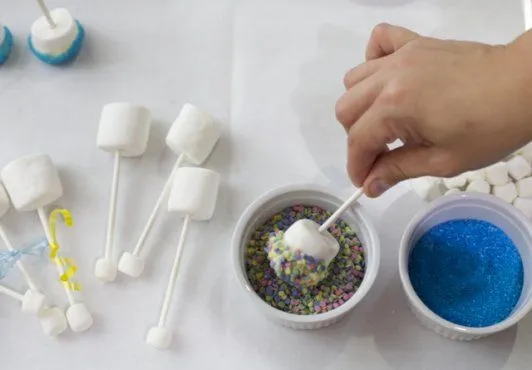 Baby Shower: Sonajas de marshmallows | Baby showers, Marshmallows ...